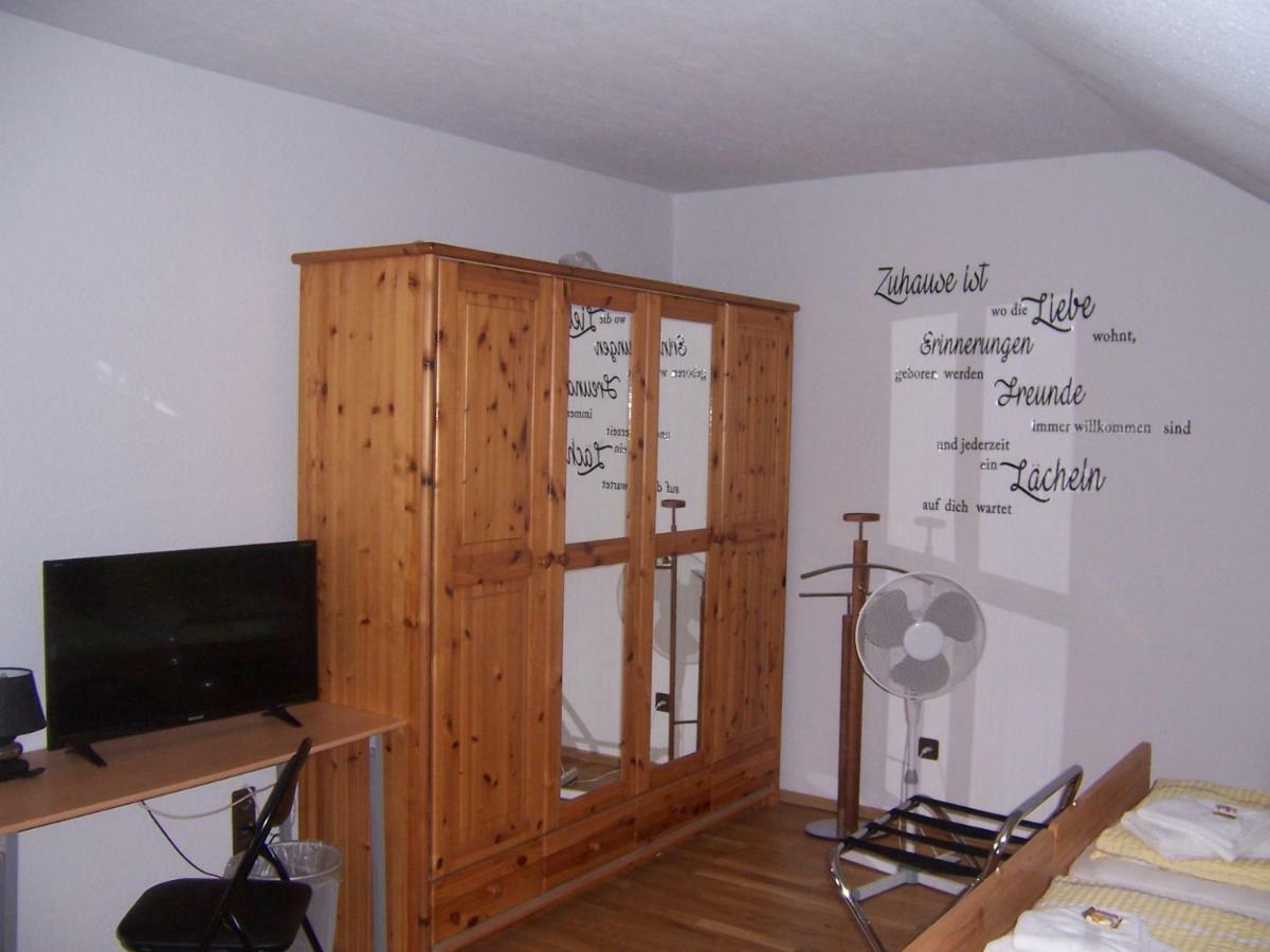 Gaestehaus Schneider Bechtheim エクステリア 写真
